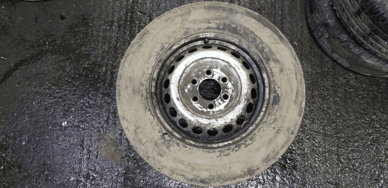 MERCEDES SPRINTER Steel Wheel 235/65/16 Diesel A0014014802