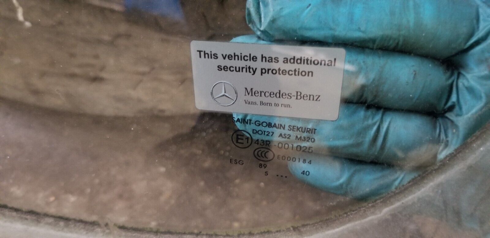 Mercedes Sprinter W906 / Crafter 2006-18 Front Door Left Side Window Glass - Image 3