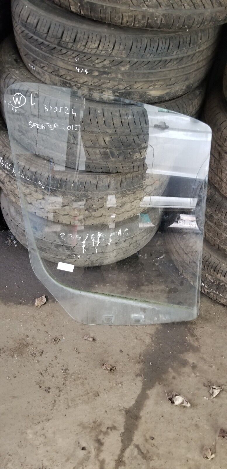 Mercedes Sprinter W906 / Crafter 2006-18 Front Door Left Side Window Glass