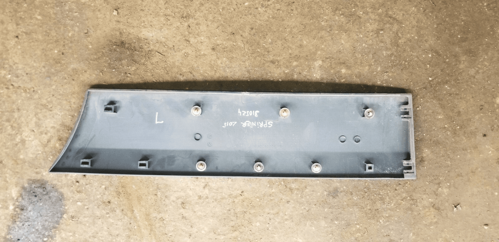 Mercedes Sprinter W906 Door Moulding Passenger Front 2015 A9066900400 - Image 3