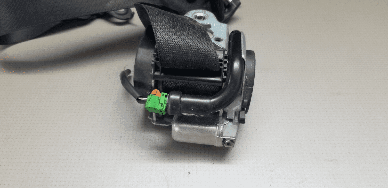 Mercedes Benz Sprinter W906 Front Right O/S/F Seat Belt A9068600485 |O - Image 4