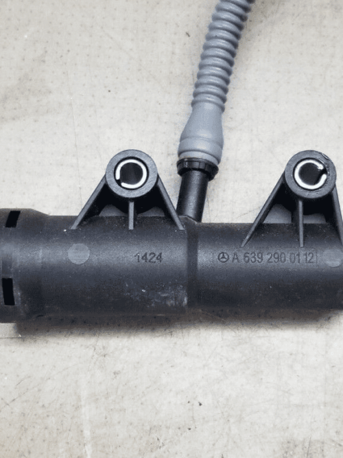 MERCEDES VITO Clutch Master Cylinder W639  A6392900112