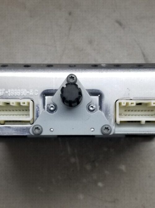 Renault Master Movano Dashboard Radio 2011-2018, rear view