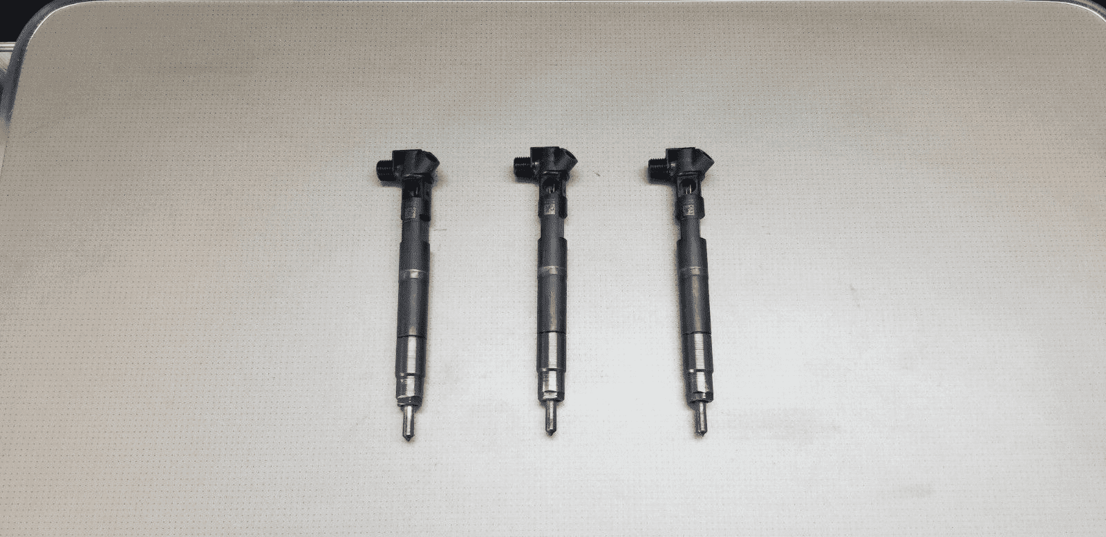 Mercedes-Benz 2.2 Diesel Fuel Injectors A6510704987 - Image 3