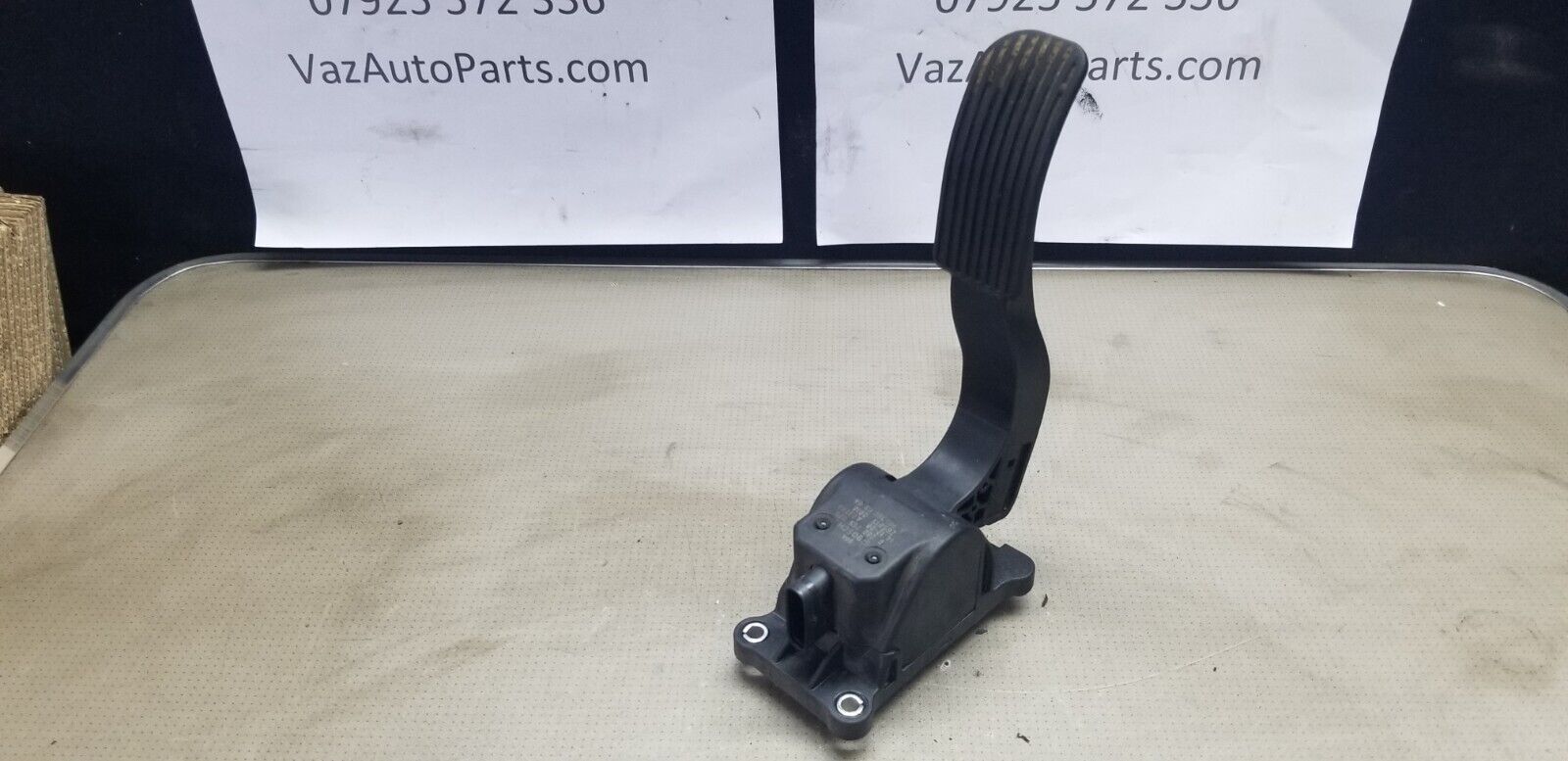 Mercedes-Benz Sprinter W906 Accelerator Throttle Pedal Unit A9063000304 |O