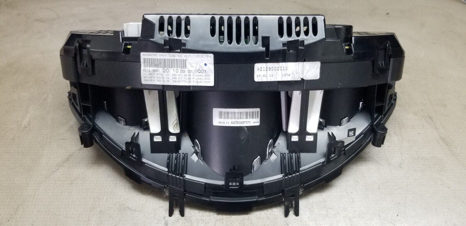 Mercedes E CLASS Instrument Cluster Speedo Clocks Diesel Automatic A2129002010 - Image 3