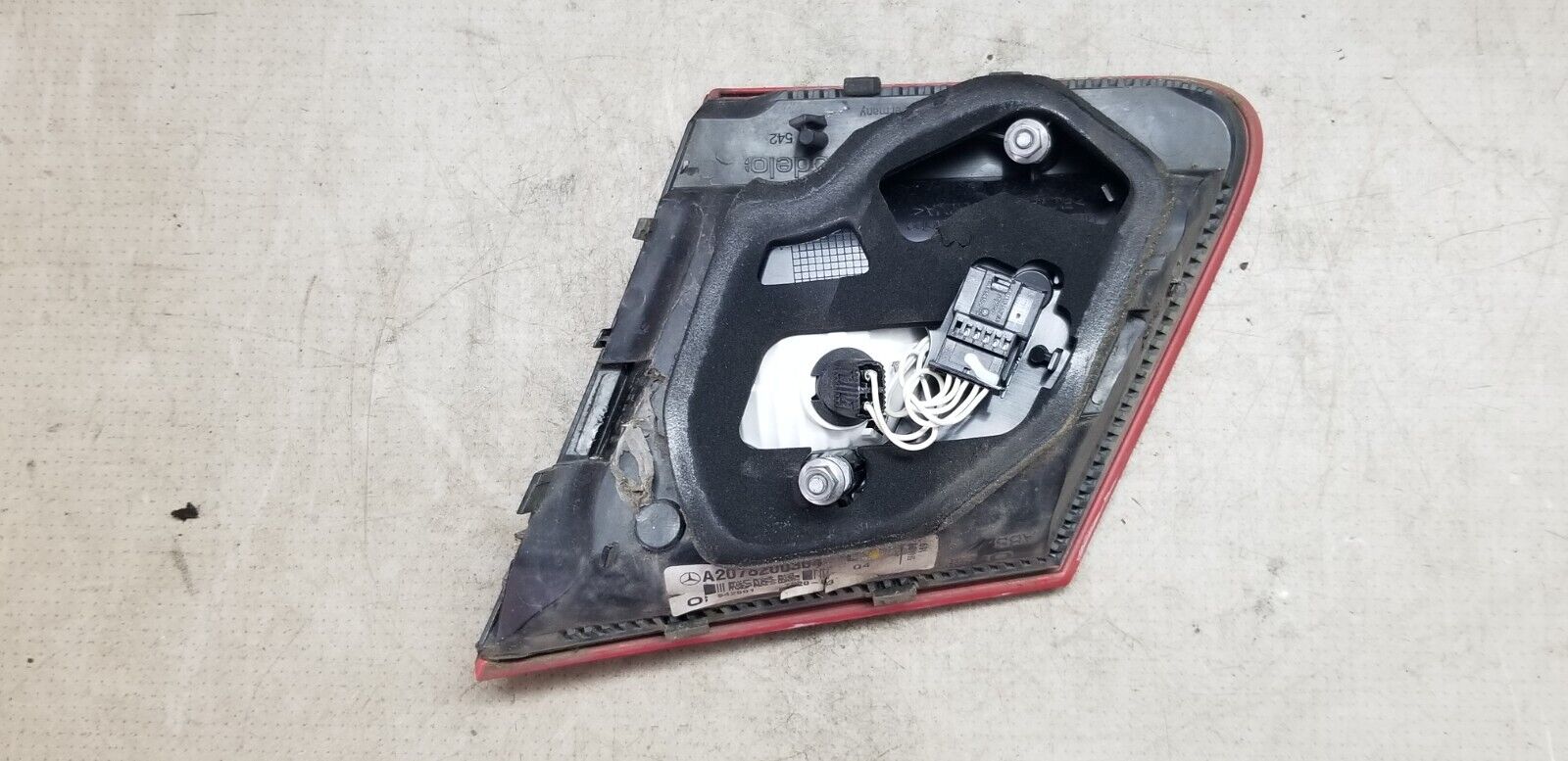 Mercedes W207 Rear Lamp Left Side N/S Inner Trunk Lid Light A2078200364 |O - Image 3