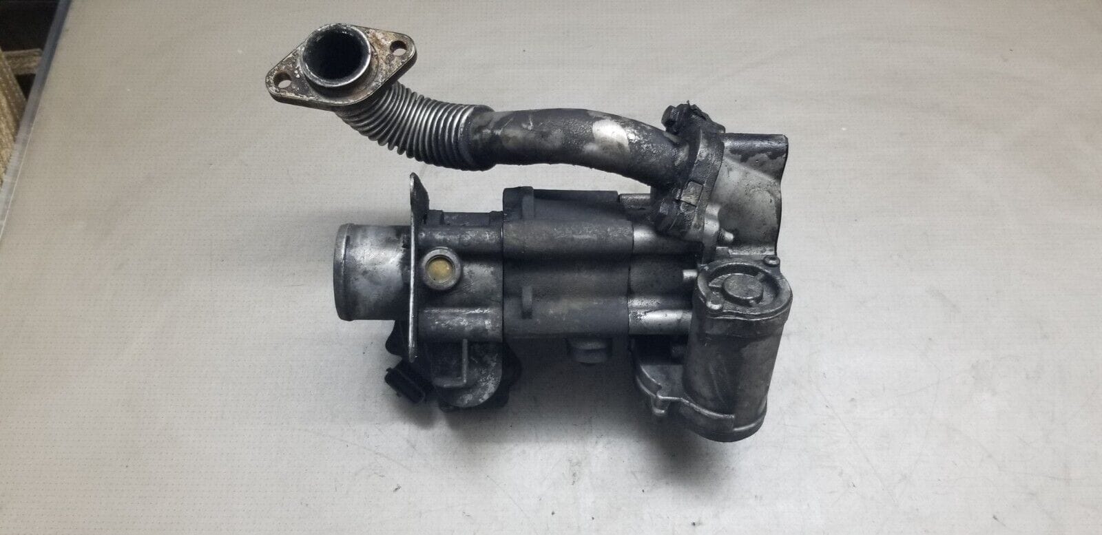 Nissan Qashqai Throttle Body And EGR Valve 2.0 DCI M9R 8200987453 |O - Image 5