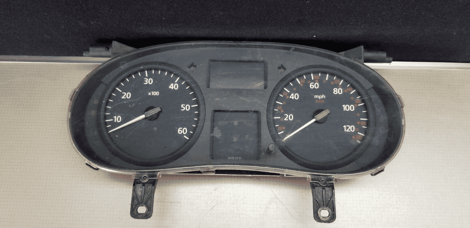 P8200283196 D Renault Trafic II (X83) Diesel speedometer instrument cluster