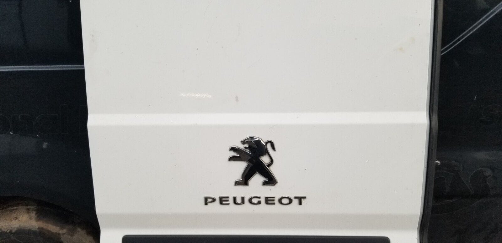 PEUGEOT BOXER 2018 LEFT SIDE REAR N/S/R TAILGATE DOOR WHITE - Image 4