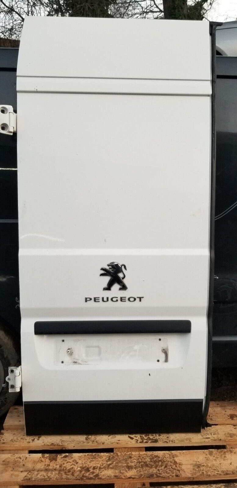PEUGEOT BOXER 2018 LEFT SIDE REAR N/S/R TAILGATE DOOR WHITE