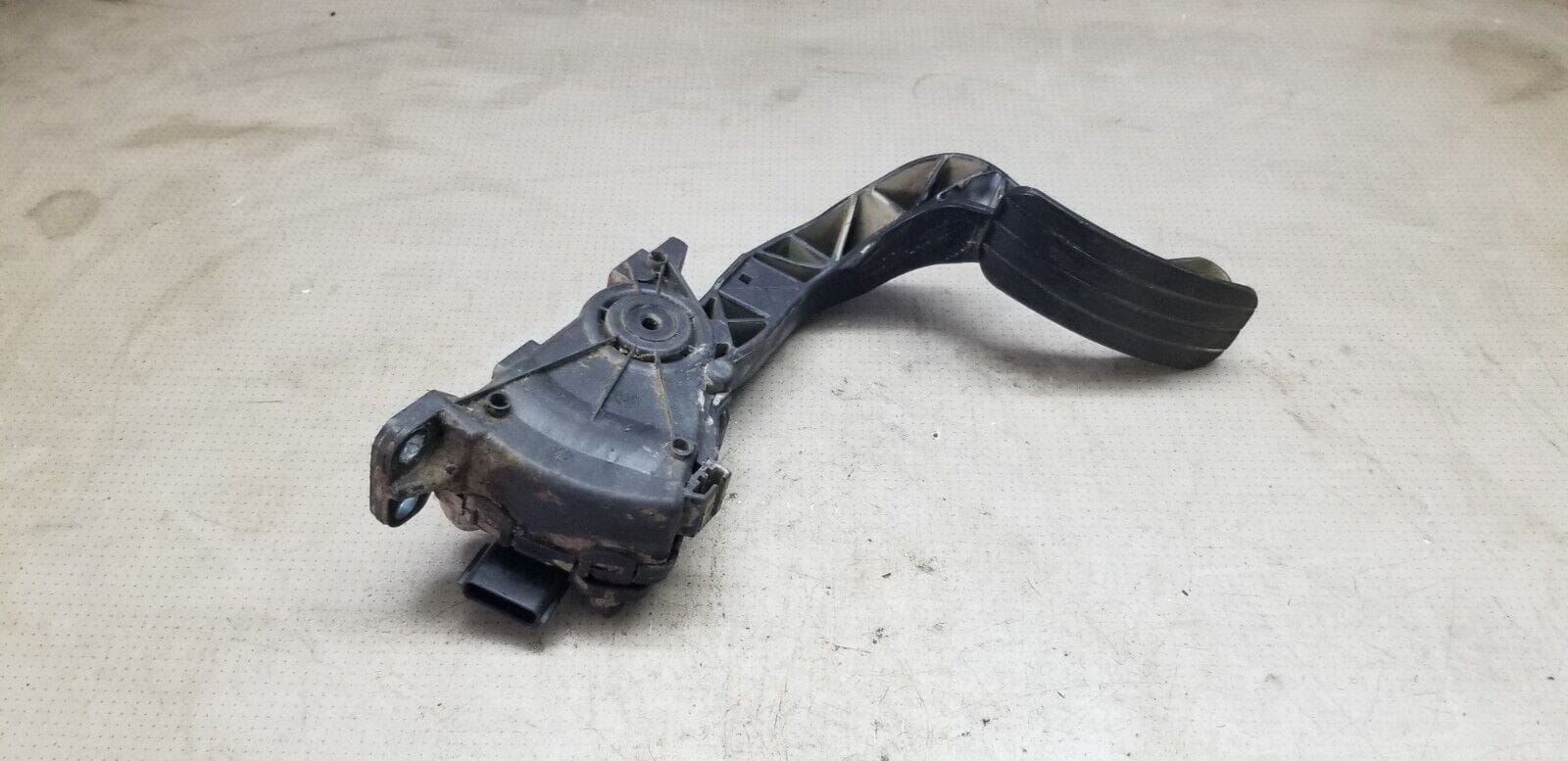 Renault Master Throttle Pedal Mk3 10-19 8200672371 |O