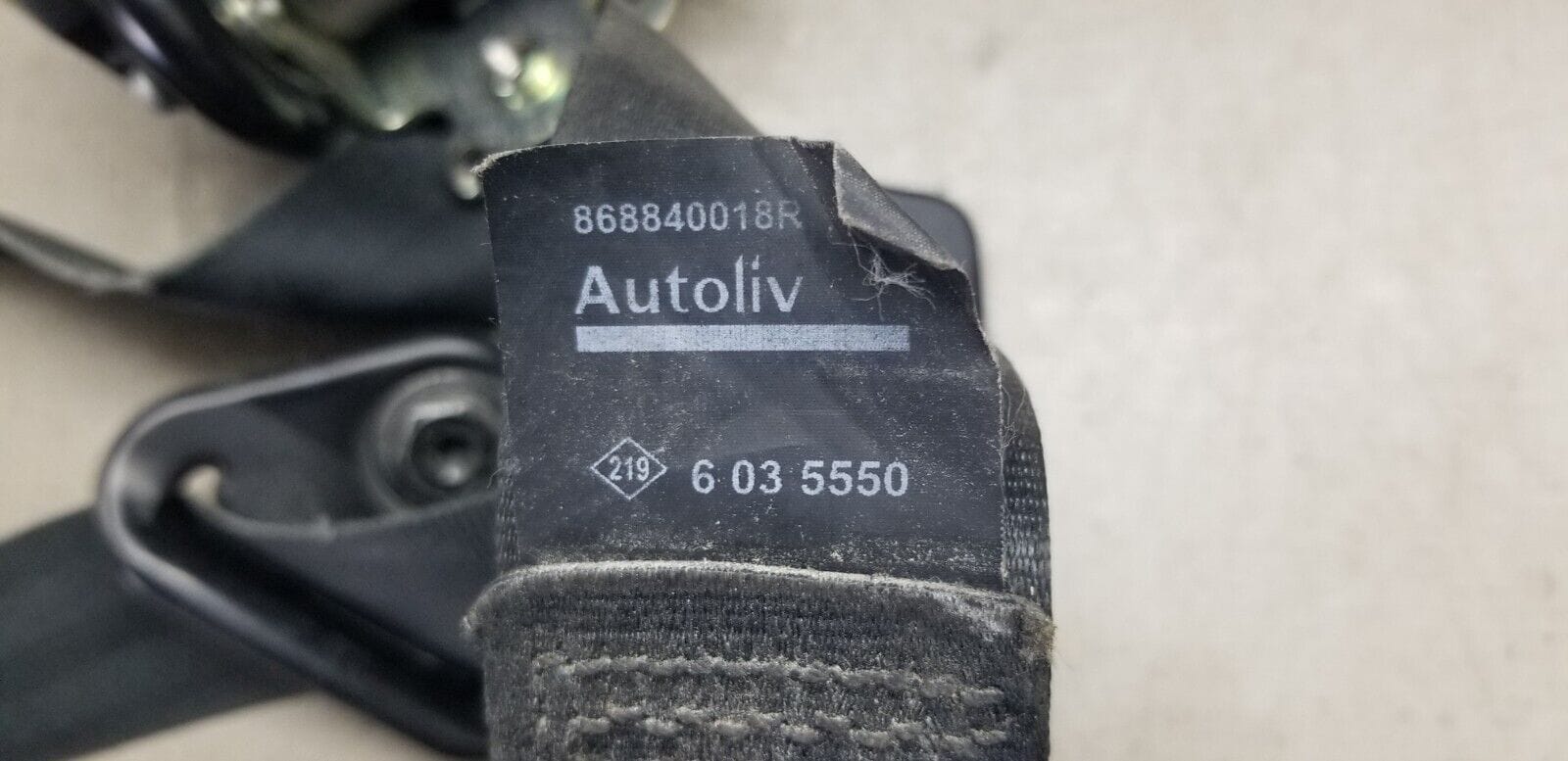 Driver side front seat belt for Renault Master 2016 2.3 Diesel