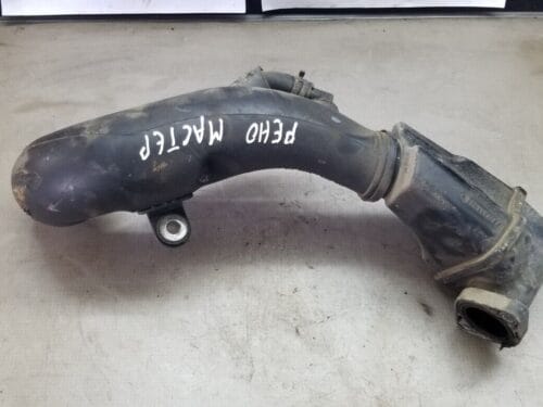 RENAULT MASTER VAUXHALL MOVANO 2.3 TD 8200858600 AIR INTAKE PIPE 2015