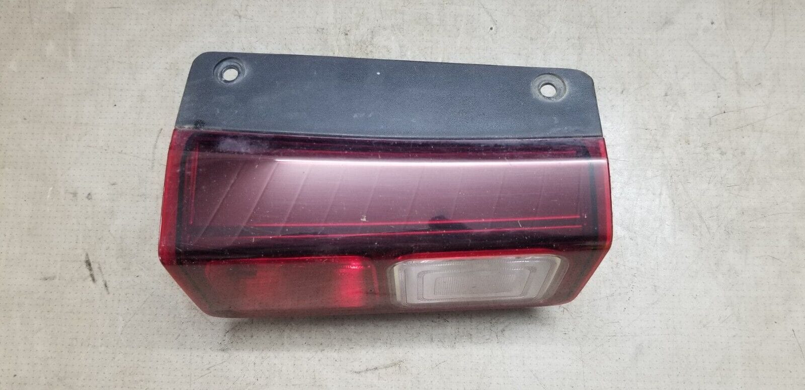 Renault Trafic Lower Tail Light Passenger Side LH 2015 Van - Image 7