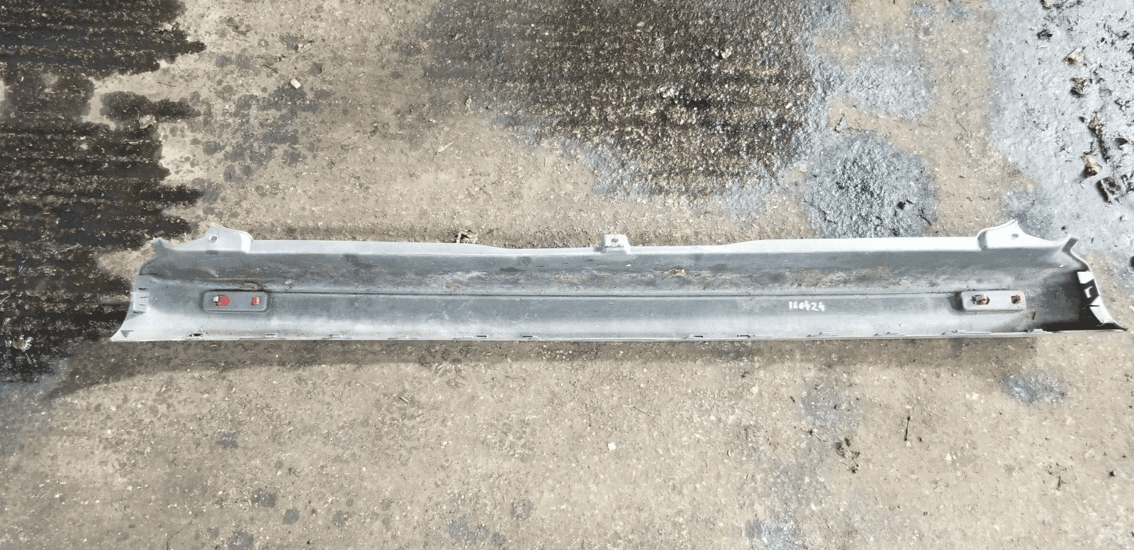 Renault Trafic Rear Bumper 2.0 Diesel Manual Panel Van 2013 - Image 3