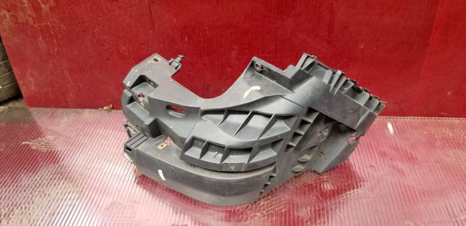 RENAULT TRAFIC VIVARO Mk1 Left Front Bumper Reinforcer 93856001 - Image 4