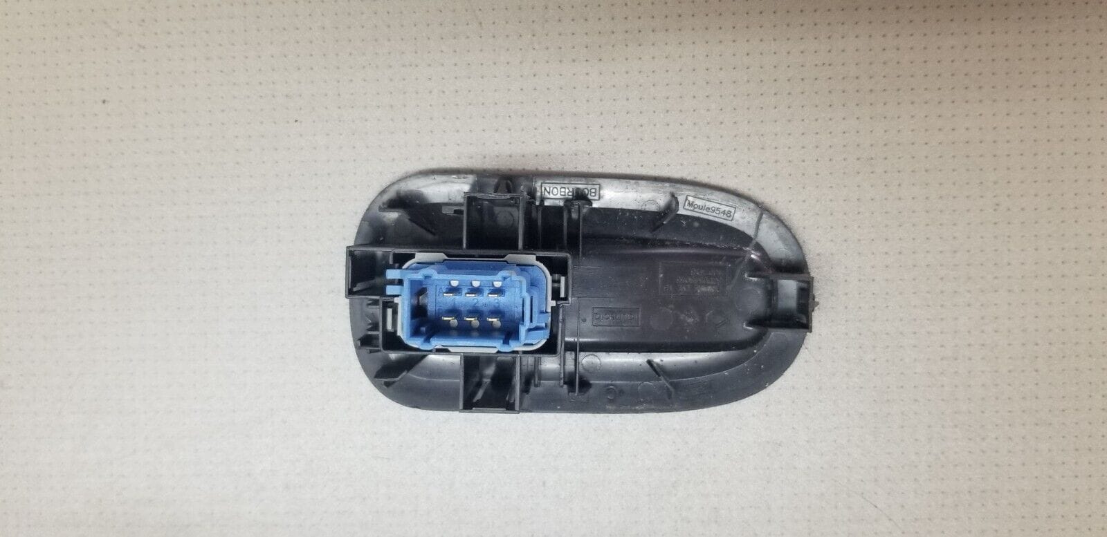 RENAULT WINDOW SWITCH 8200548968 - Image 3