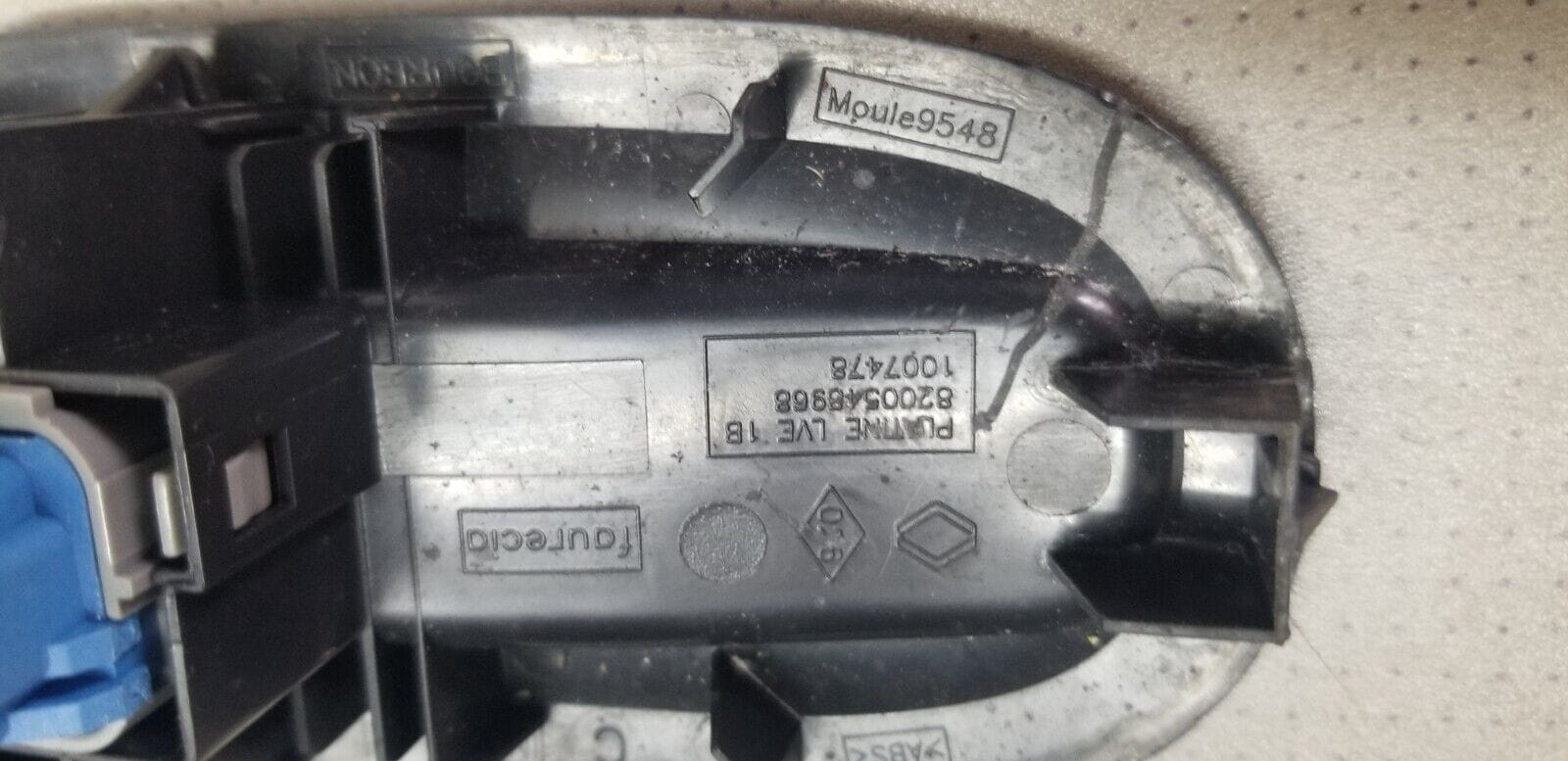 RENAULT WINDOW SWITCH 8200548968 - Image 4