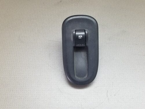 RENAULT WINDOW SWITCH 8200548968