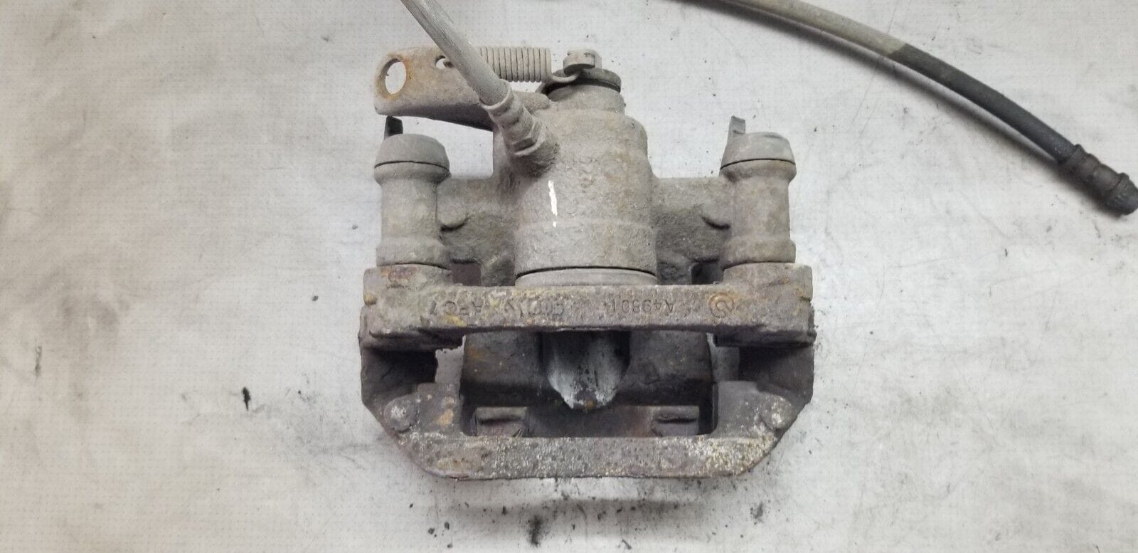 Renault Master MK3 Movano B Genuine Rear Right Brake Caliper - Image 4