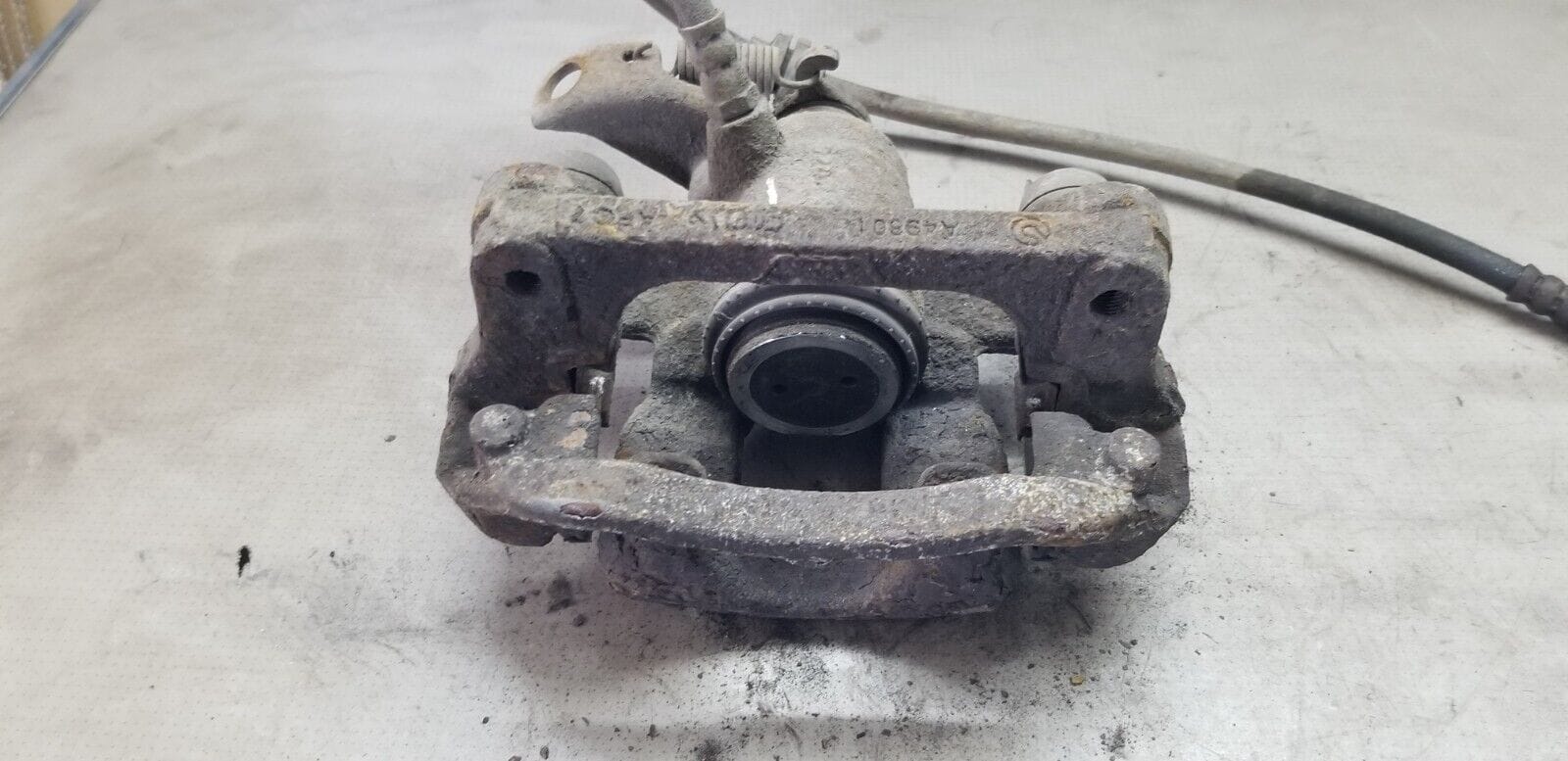 Renault Master MK3 Movano B Genuine Rear Right Brake Caliper - Image 5