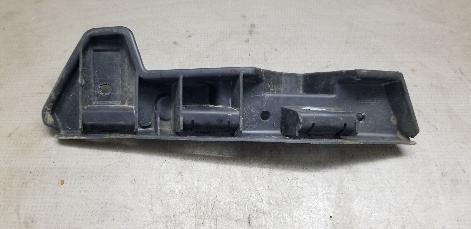 Renault Master MK3 2011-19 Movano B Front Bumper Bracket Right O/S 960160002R