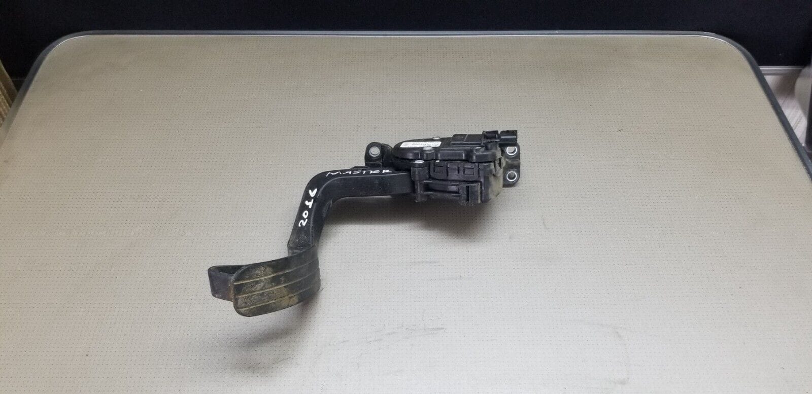 Renault Master Vauxhall Movano 10-18 Throttle Accelerator Pedal 8200672371C