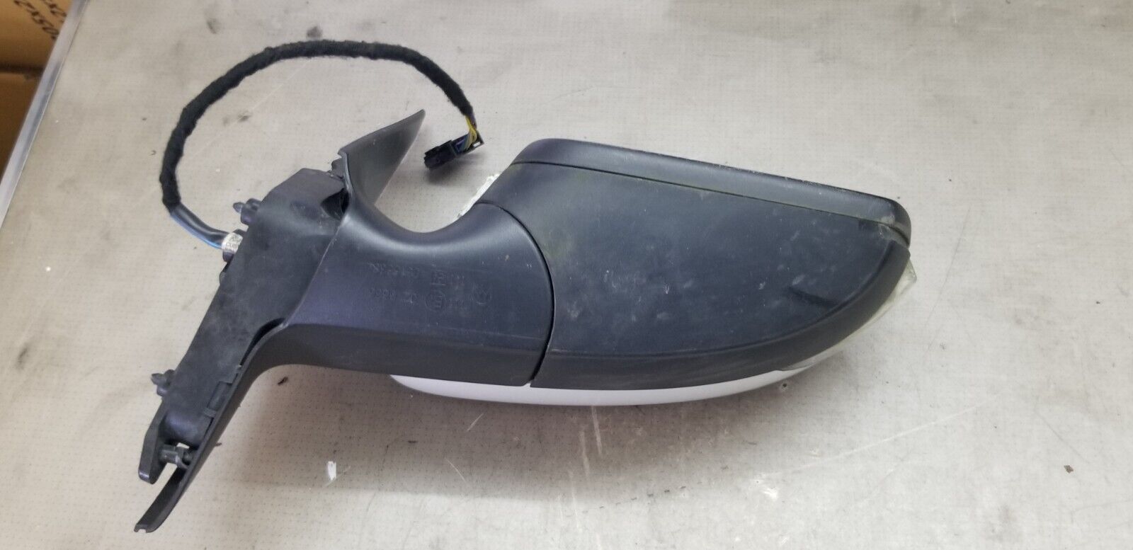 Skoda Rapid 2016 Drivers Side Wing Mirror White - Image 6