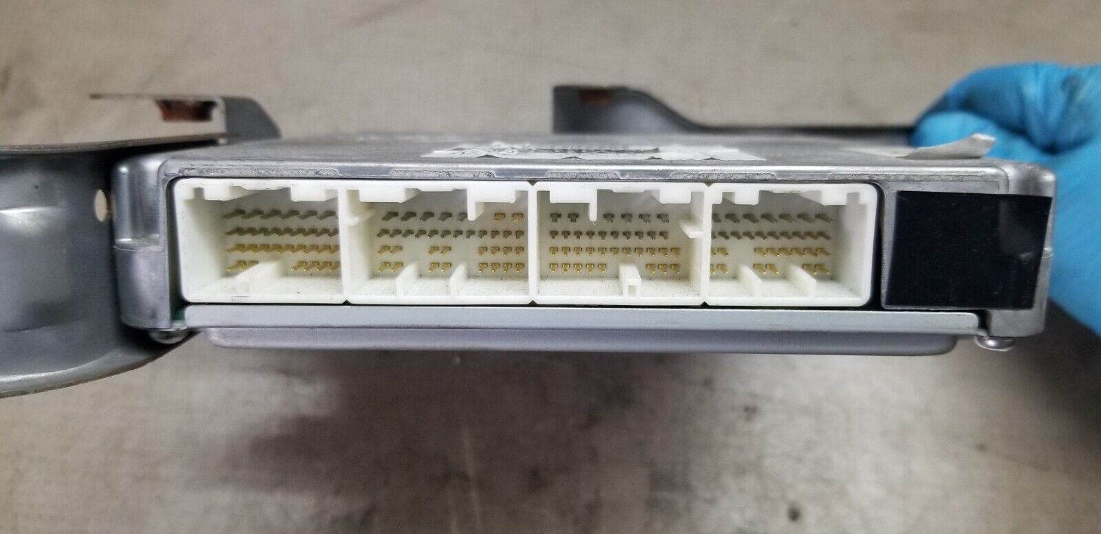 Toyota Land Cruiser Cruiser 2005 Engine Control Unit Module (Ecu) 896616A330 |O - Image 4