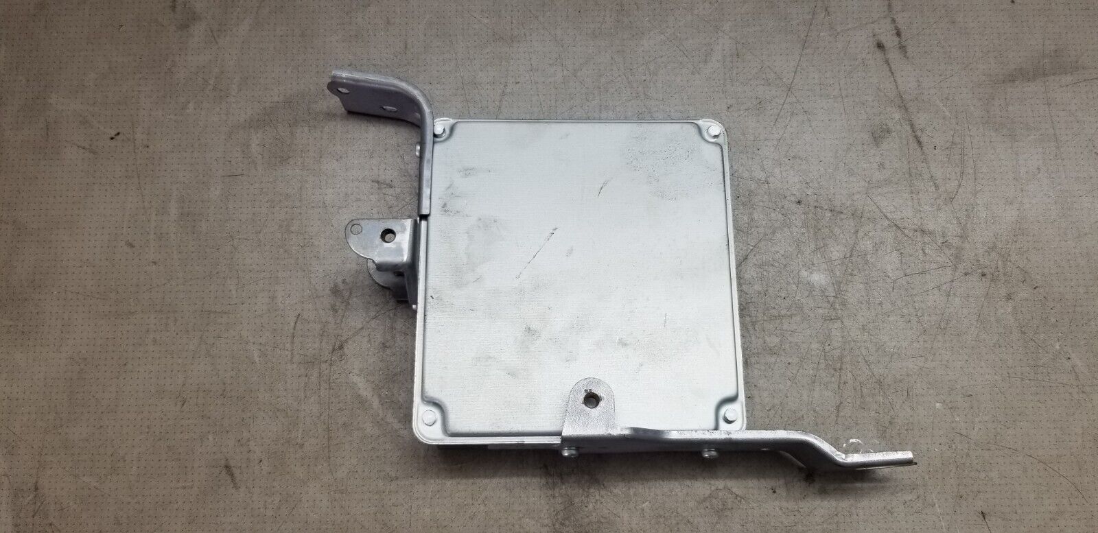 Toyota Land Cruiser Cruiser 2005 Engine Control Unit Module (Ecu) 896616A330 |O - Image 5