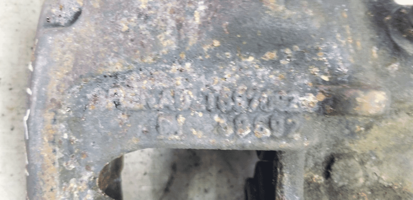 VAUXHALL VIVARO BRAKE CALIPER RIGHT FRONT MK1 X83 2012 - Image 3