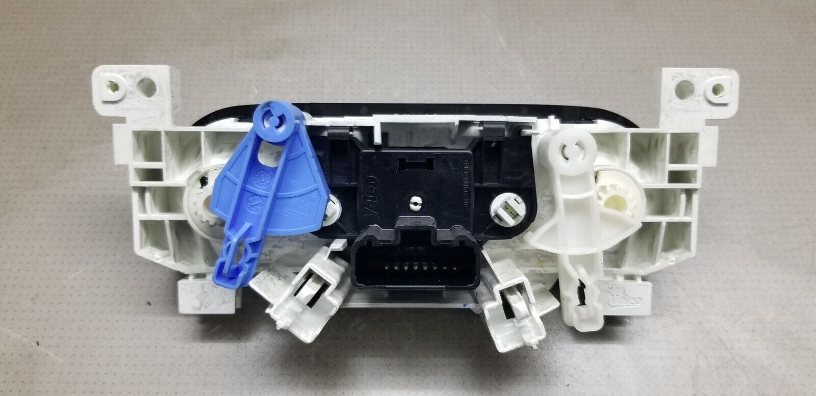 VAUXHALL VIVARO Heater Control Panel 2014 Diesel 30080061 - Image 4