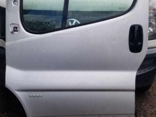 VAUXHALL VIVARO / TRAFIC PASSENGER SIDE LEFT HAND FRONT DOOR- SILVER- NO WINDOW