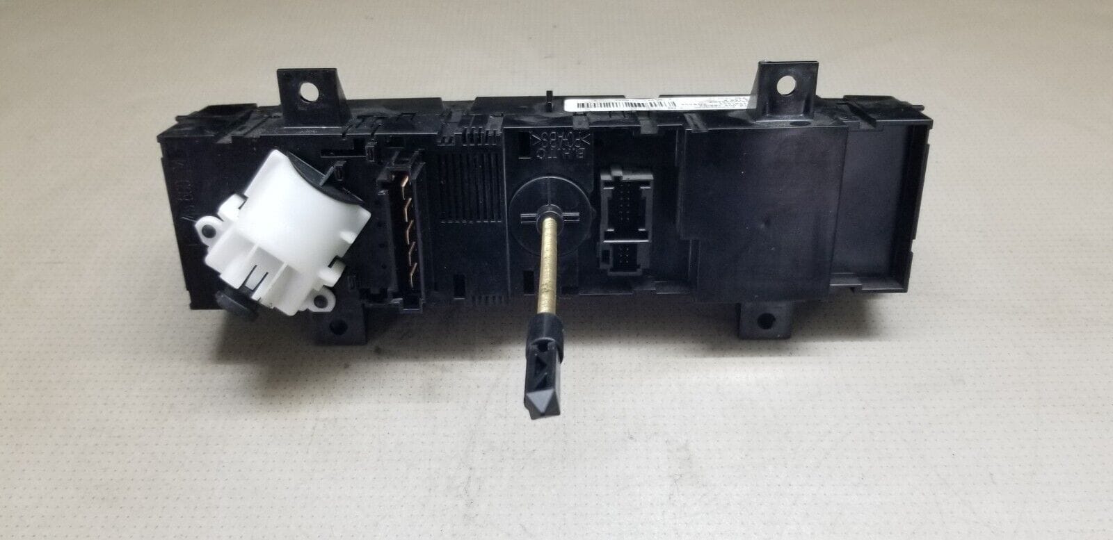 VOLKSWAGEN CRAFTER Heater Climate Control Module 2014 2.0 Diesel HVW9068300285KZ - Image 4