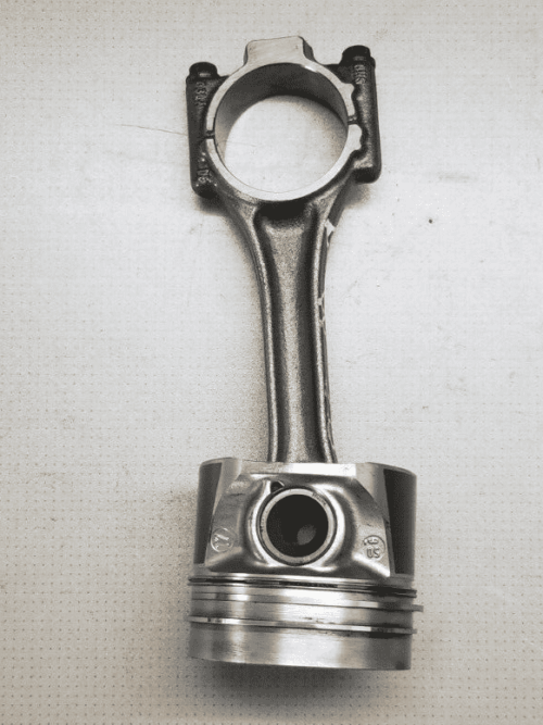 Volkswagen Passat 2010 2.0 TDI Piston And Connection Rod