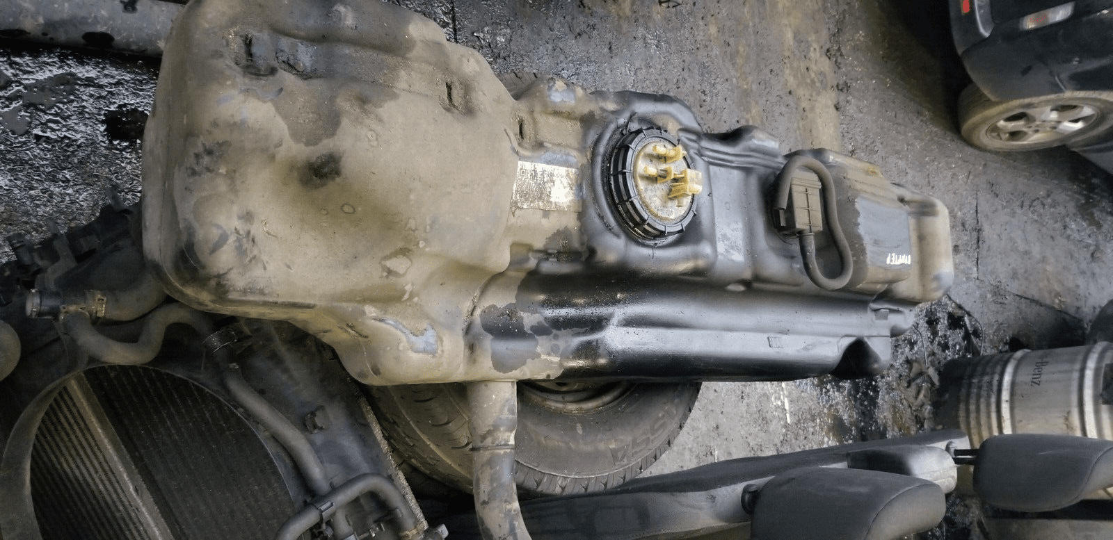 Volkswagen Crafter 2015 diesel fuel tank A9064766901