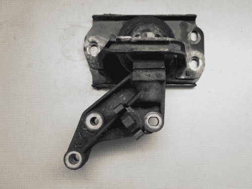 Vauxhall Vivaro Renault Trafic  Front Right Side Engine Mount 8200003825