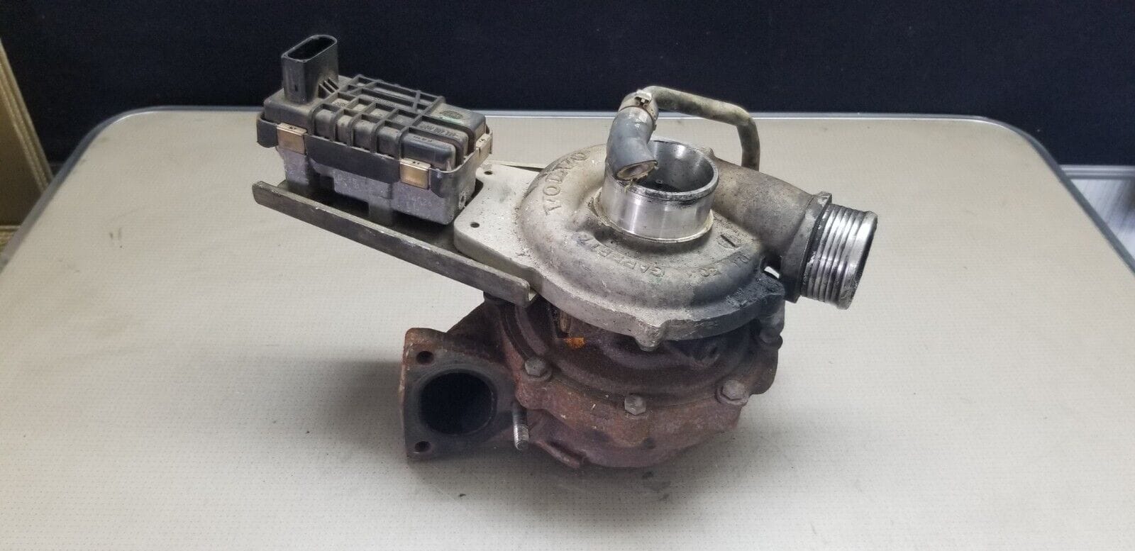 Volvo D5 2.4 Diesel Turbocharger 30757080 – Quality Used Car Part.