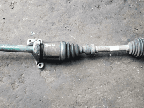 2011 Nissan Qashqai J10 1.5 Diesel Manual Driver Side Driveshaft 39100BB32B
