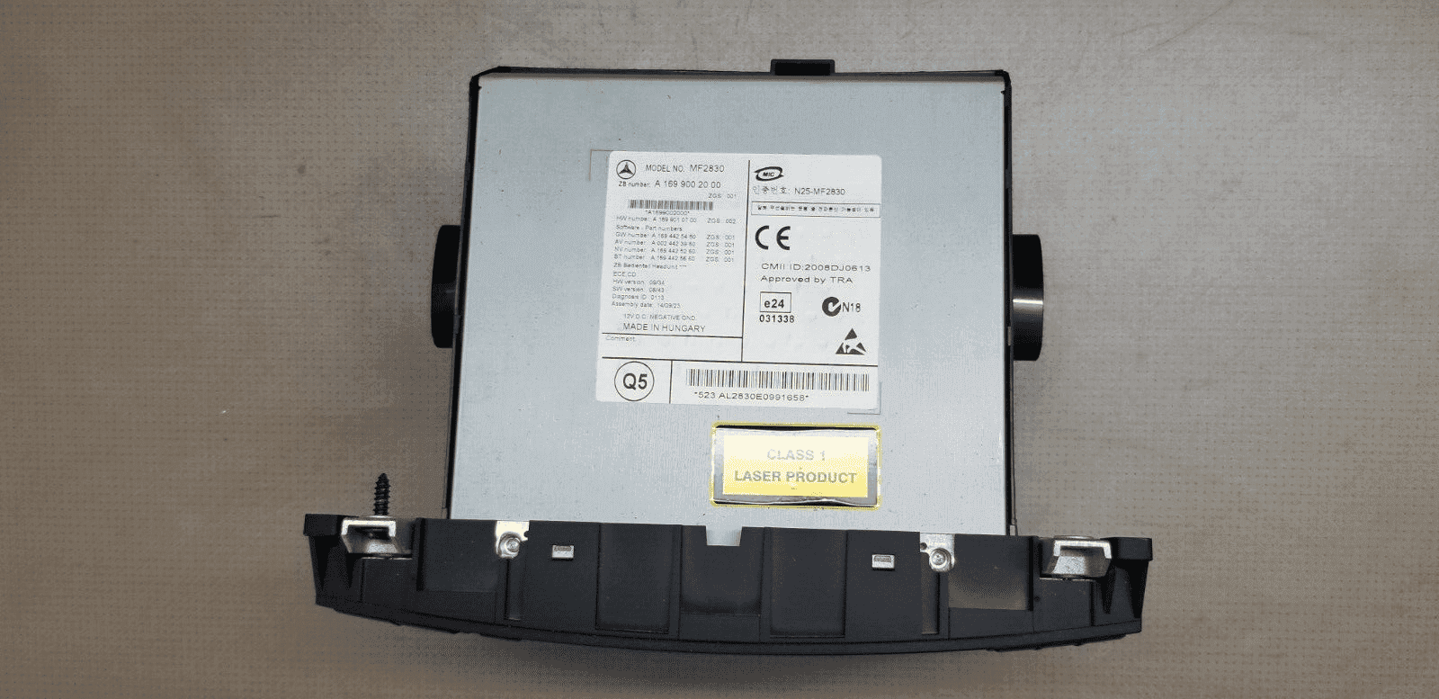 2014 MERCEDES BENZ VITO 639 RADIO/CD/STEREO HEAD UNIT A1699002000 - Image 3