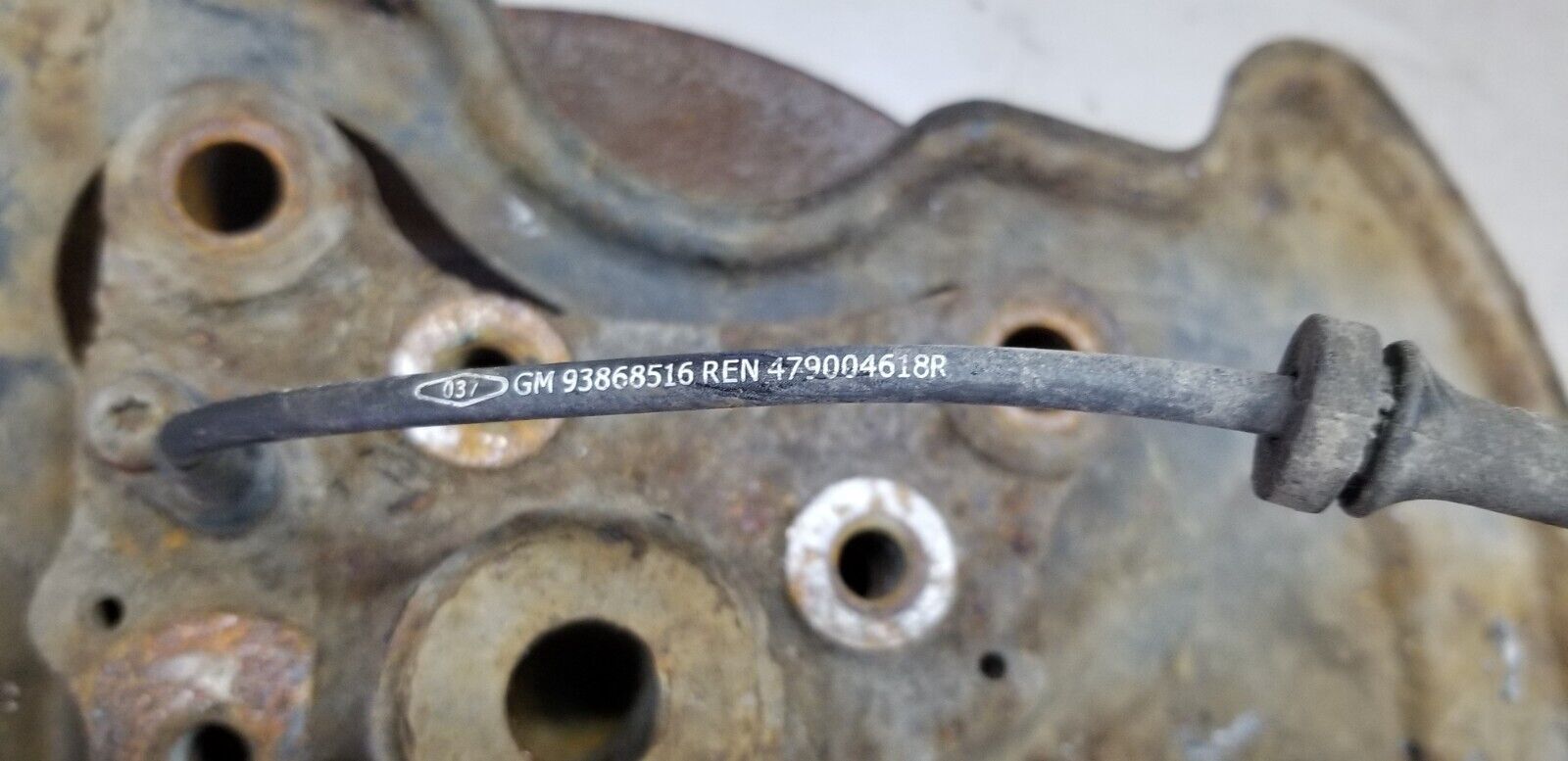 2015 Vauxhall Vivaro 1.6 CDTI Drivers Offside Rear Hub |O - Image 4