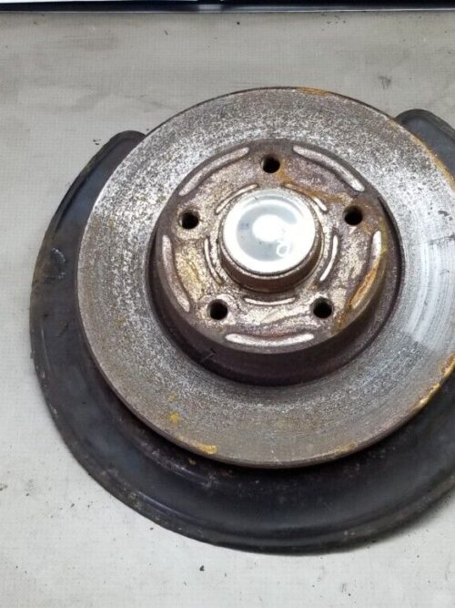 2015 Vauxhall Vivaro 1.6 CDTI Drivers Offside Rear Hub |O