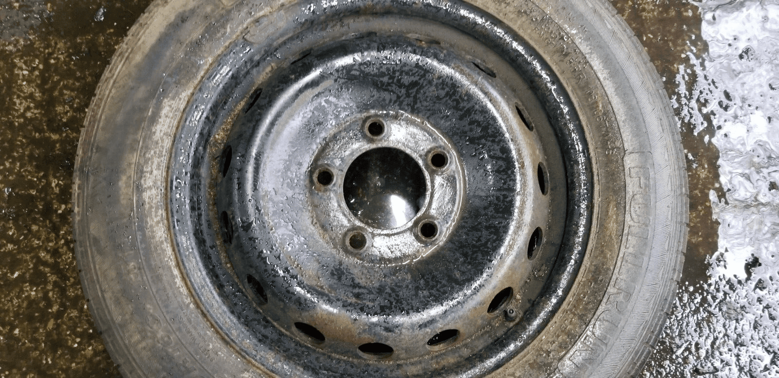 215/60R16C FULLRUN FRUN-FIVE TYRE & STEEL WHEEL - Image 3