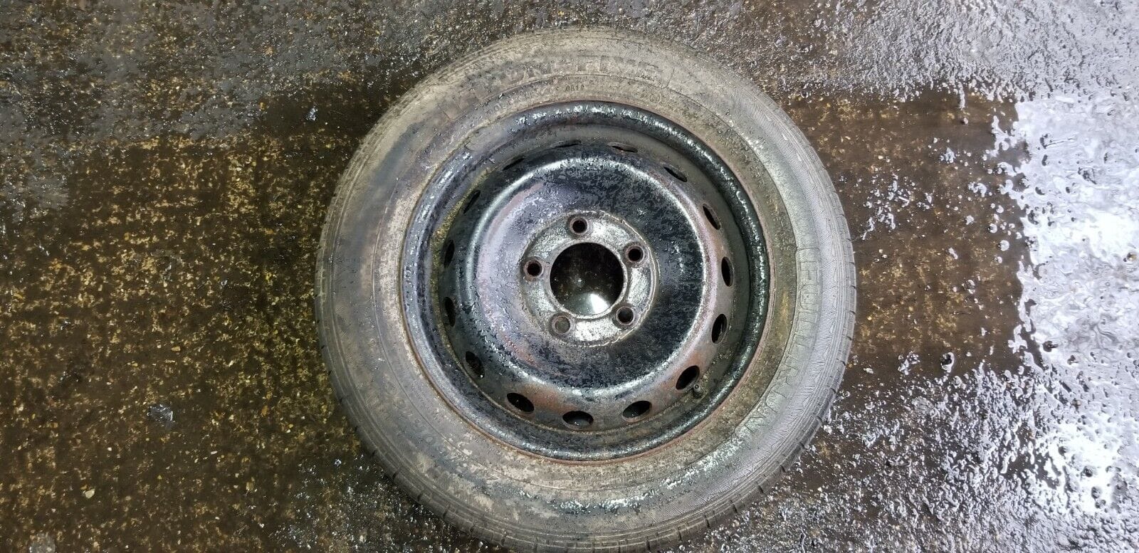 215/60R16C FULLRUN FRUN-FIVE TYRE & STEEL WHEEL