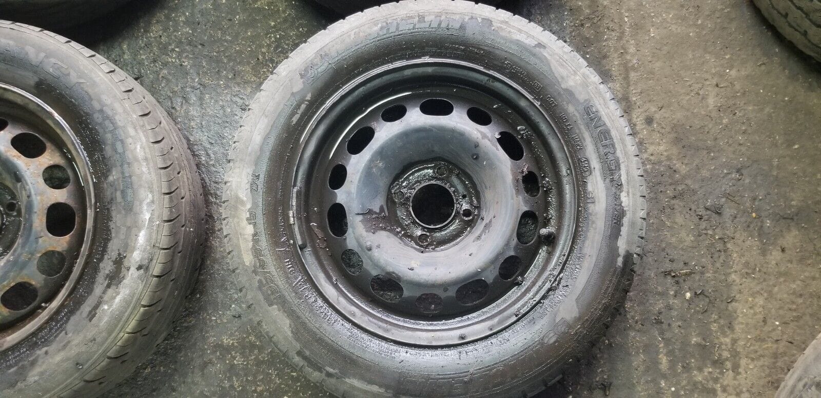 4x STEEL RIMS & TYRES 195/65R15 - Image 6