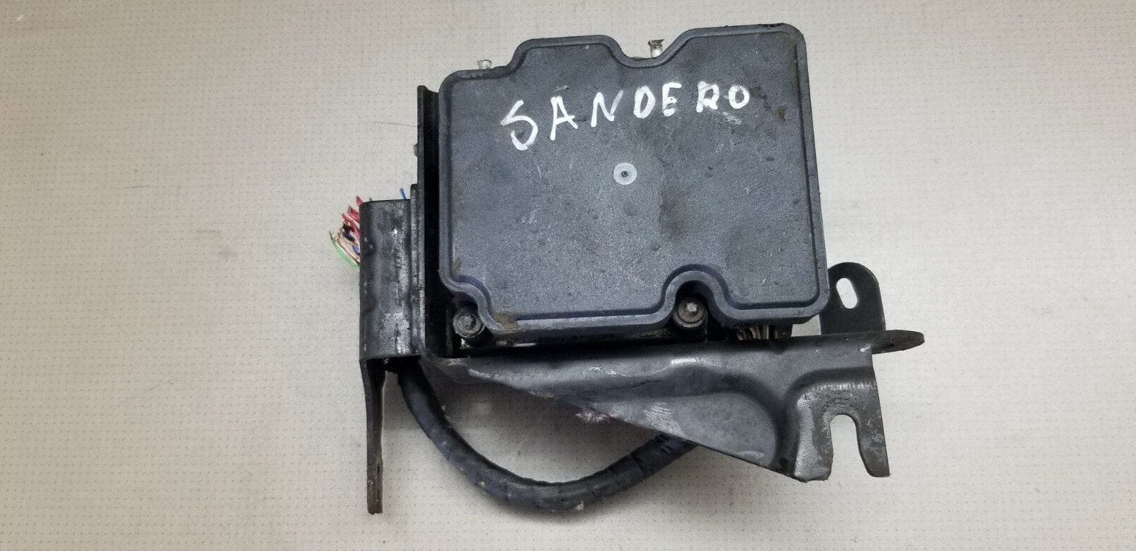 ABS Pump Dacia Sandero 476608644R 2012-2020 1.5L |O