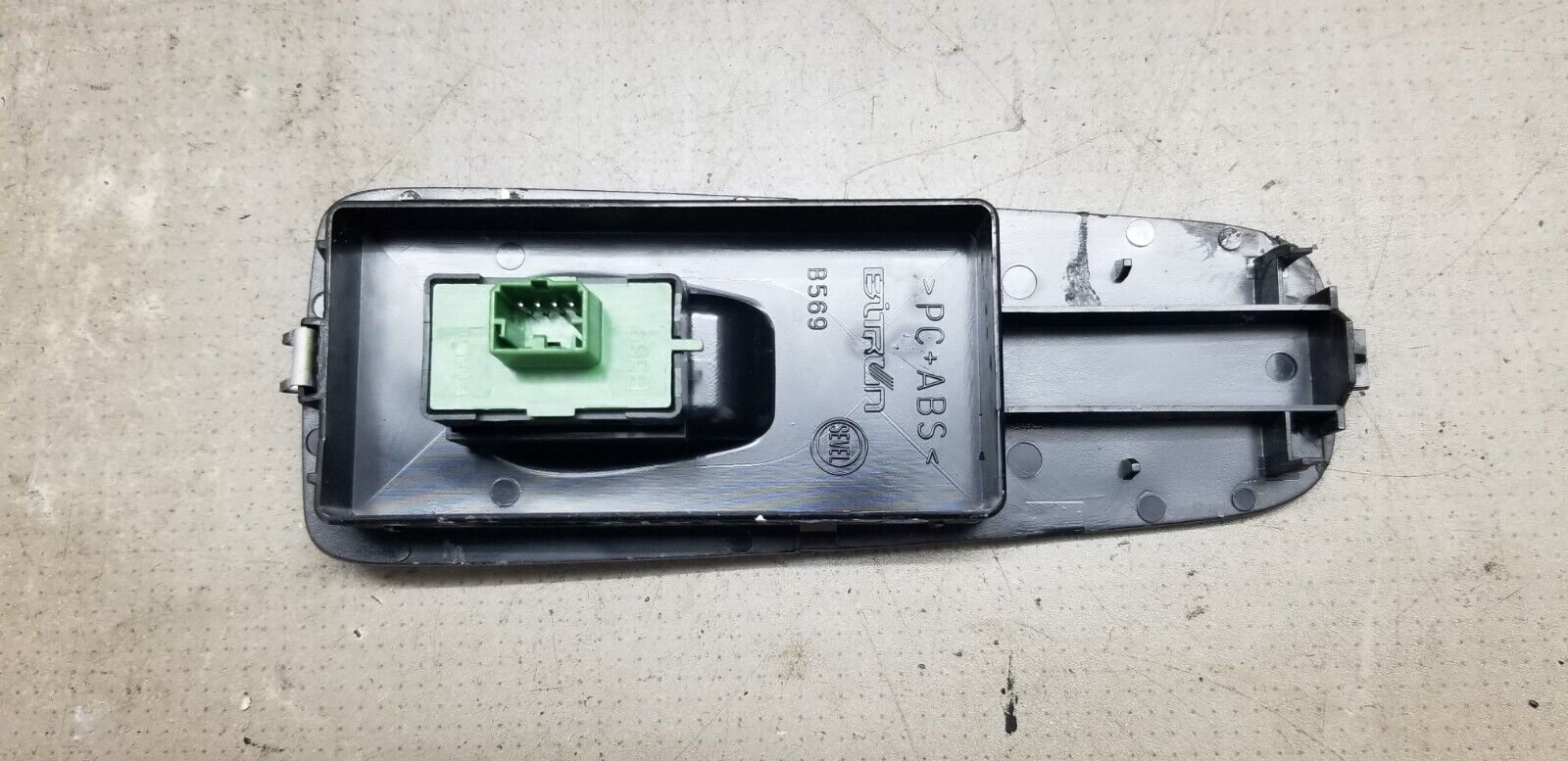 CITROEN RELAY 2017 PASSENGER SIDE FRONT WINDOW CONTROL SWITCH 07355329060 - Image 3