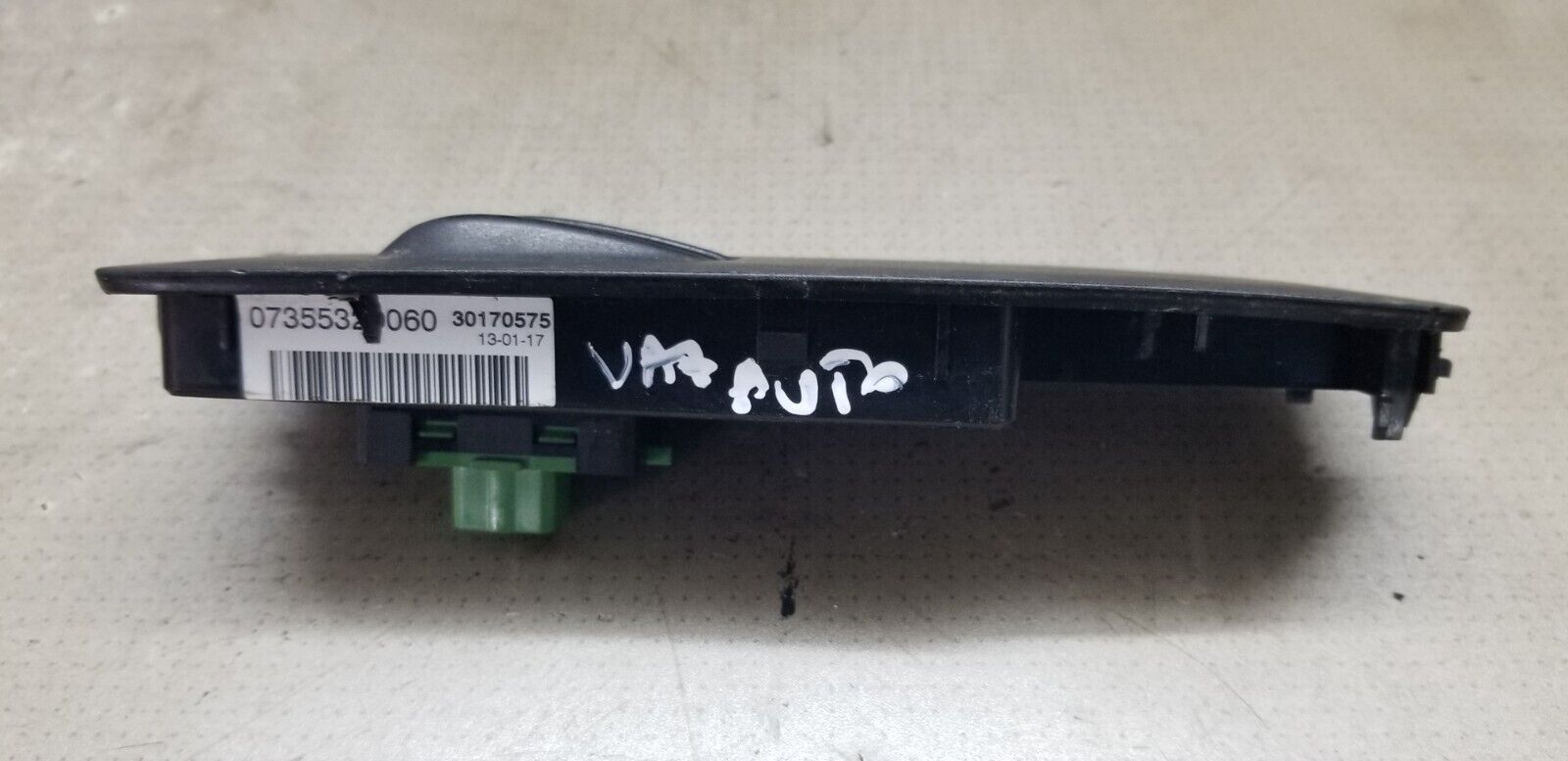 CITROEN RELAY 2017 PASSENGER SIDE FRONT WINDOW CONTROL SWITCH 07355329060 - Image 4