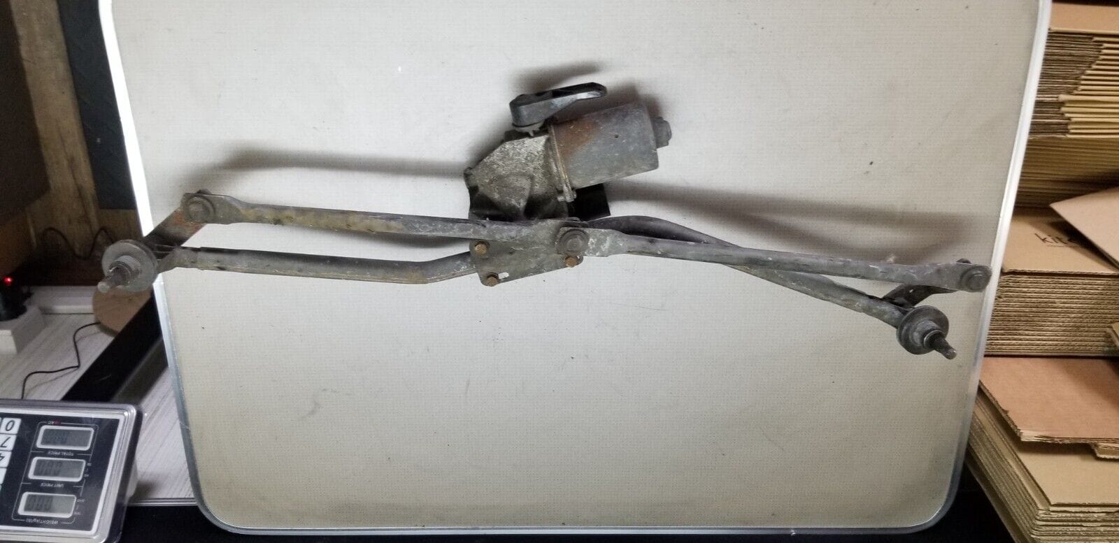 CRAFTER / SPRINTER 2014 WIPER MOTOR FRONT 405147 12V - Image 3